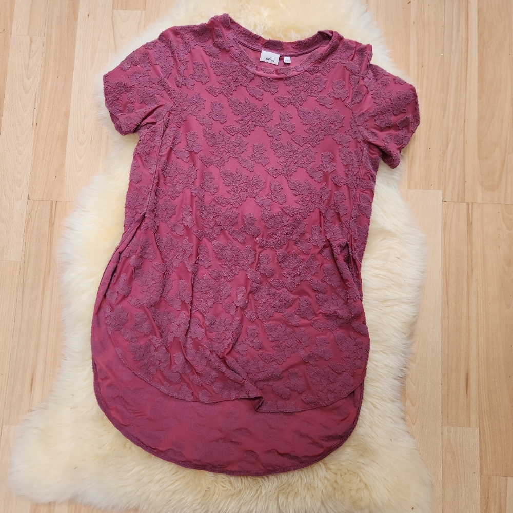 Wilfred free Burgundy Lace Overlay Top